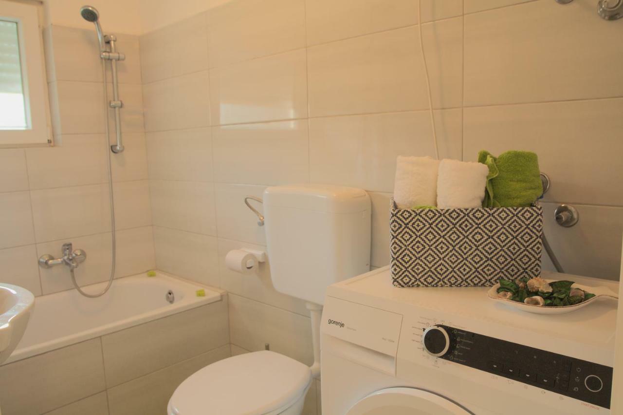 Studio Apartment Slavi Pula Exterior foto